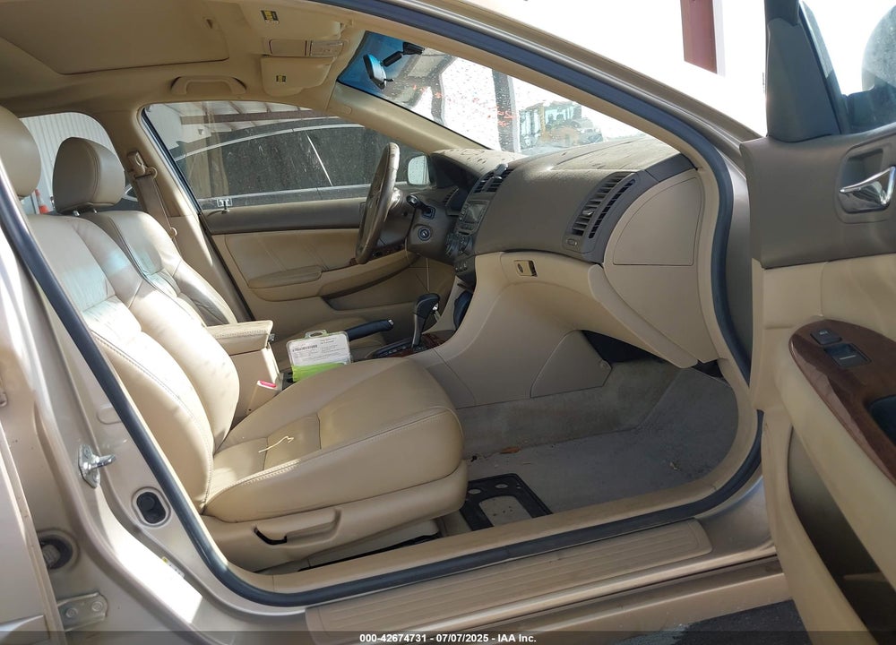 2007 HONDA ACCORD 2.4 EX VIN: 1HGCM56847A187194