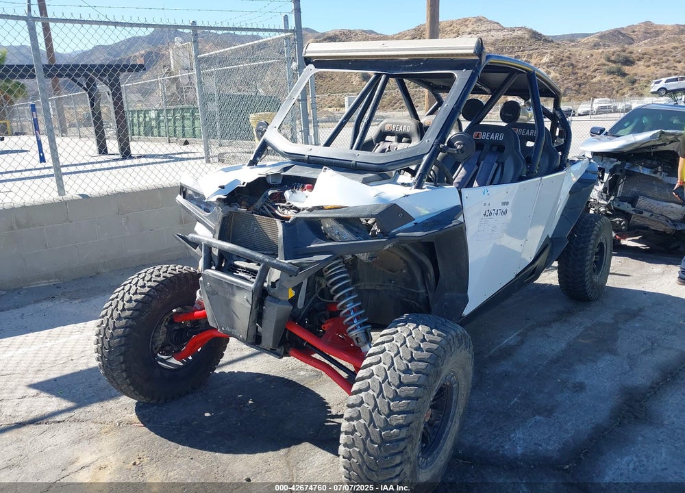 2014 POLARIS RZR 4 1000 XP VIN: 4XA6T1EA0EB191558