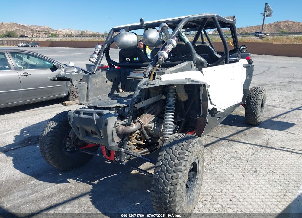 2014 POLARIS RZR 4 1000 XP VIN: 4XA6T1EA0EB191558