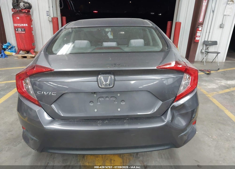 2018 HONDA CIVIC VIN: 2HGFC2F55JH524503