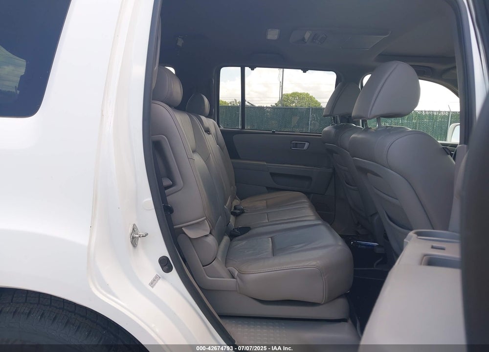 2010 HONDA PILOT VIN: 5FNYF4H99AB004420