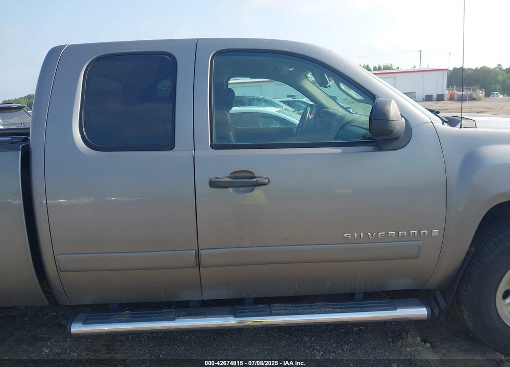 2008 CHEVROLET SILVERADO 1500 VIN: 1GCEK19C18Z305677