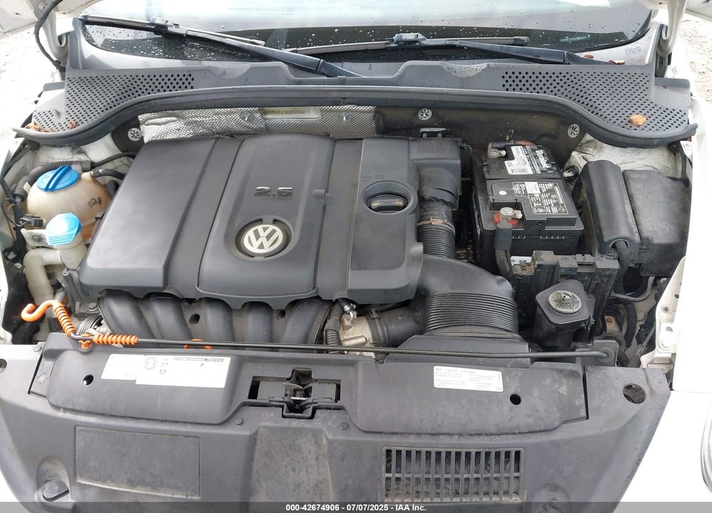 2012 VOLKSWAGEN BEETLE VIN: 3VWJP7AT9CM630082