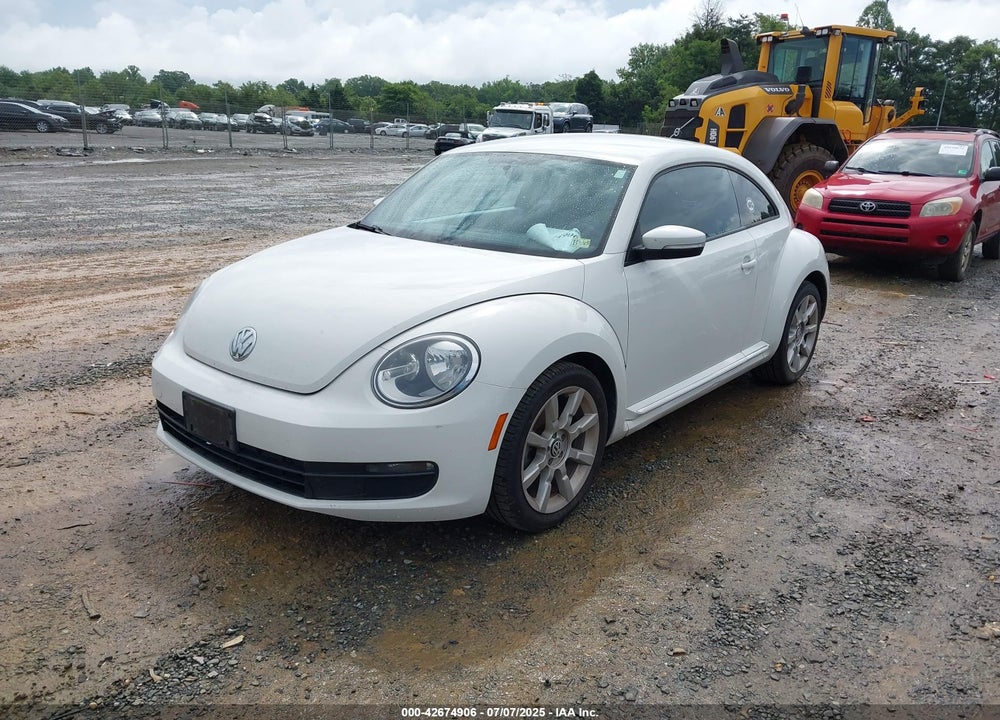 2012 VOLKSWAGEN BEETLE VIN: 3VWJP7AT9CM630082
