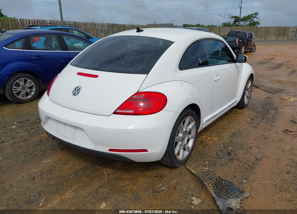 2012 VOLKSWAGEN BEETLE VIN: 3VWJP7AT9CM630082