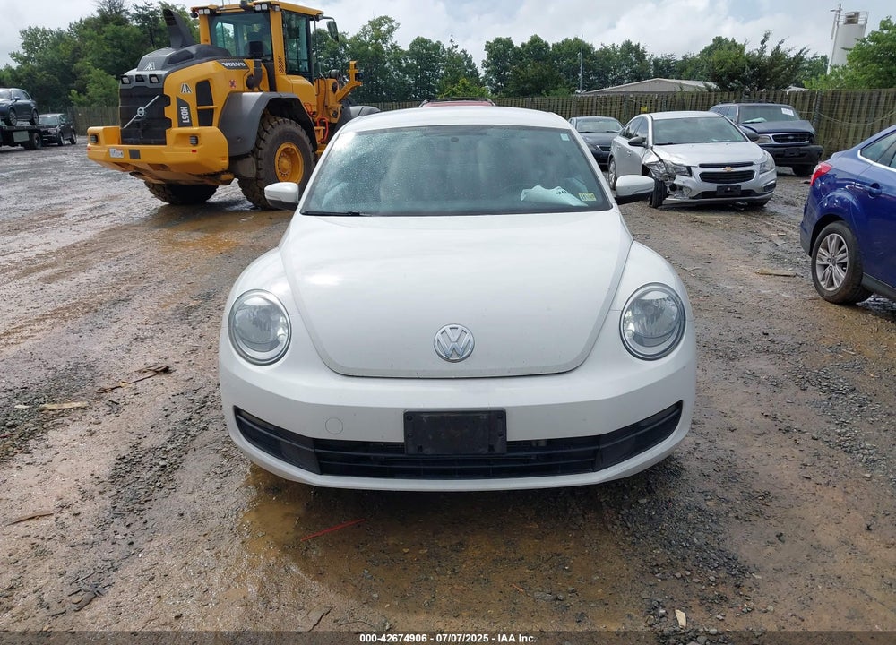 2012 VOLKSWAGEN BEETLE VIN: 3VWJP7AT9CM630082