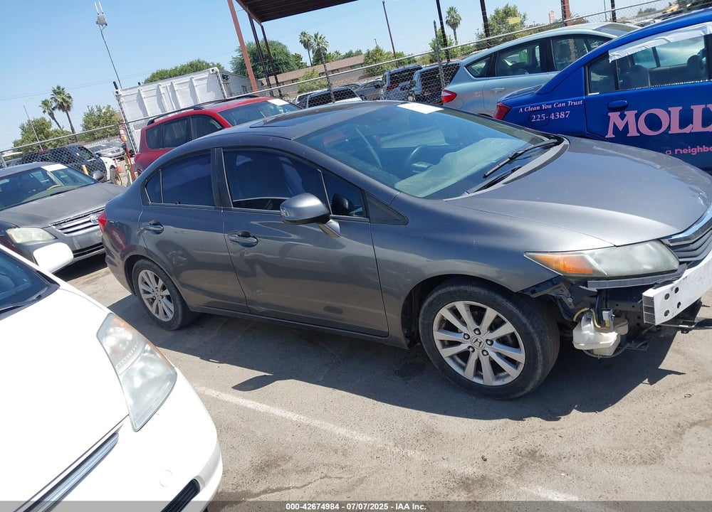 2012 HONDA CIVIC VIN: 2HGFB2F81CH573150
