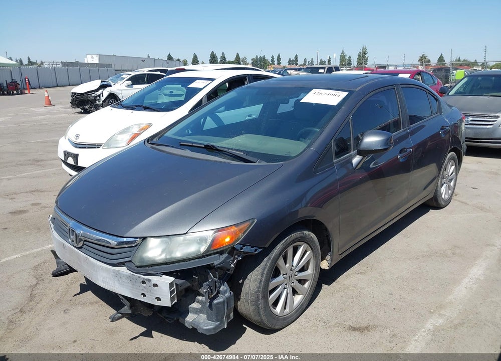 2012 HONDA CIVIC VIN: 2HGFB2F81CH573150