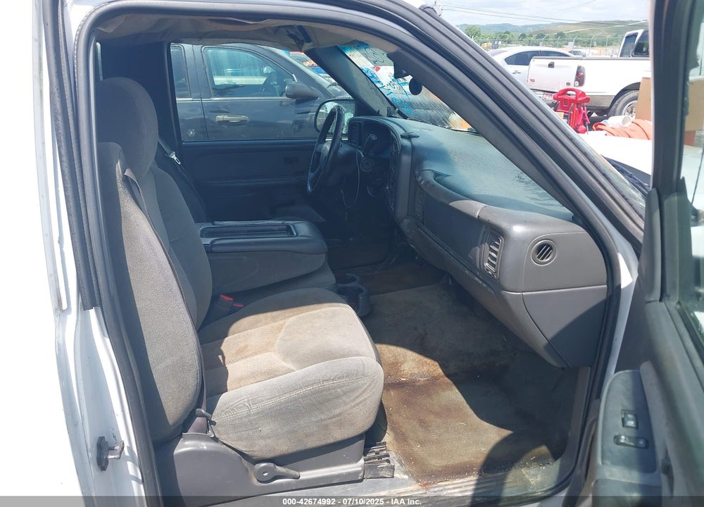 2003 CHEVROLET SILVERADO 1500 LS VIN: 1GCEC14V43Z171116