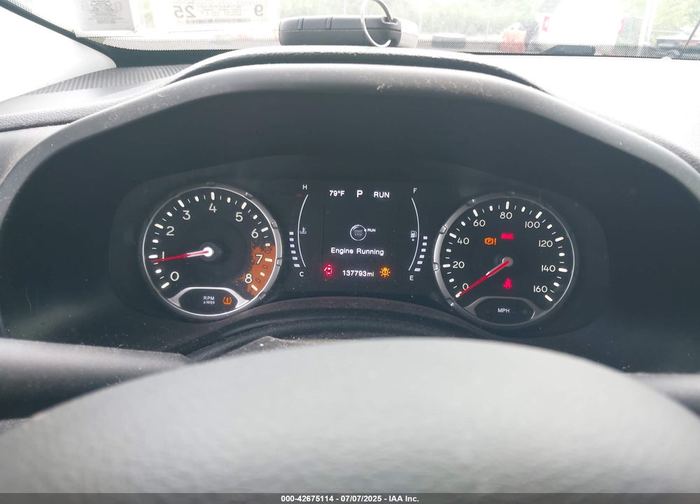 2017 JEEP RENEGADE VIN: ZACCJBAB1HPF07825