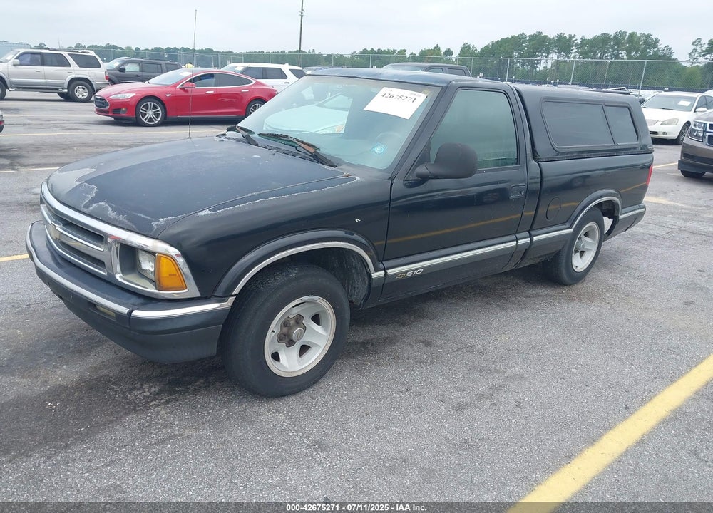 1995 CHEVROLET S TRUCK S10 VIN: 1GCCS1440SK211989