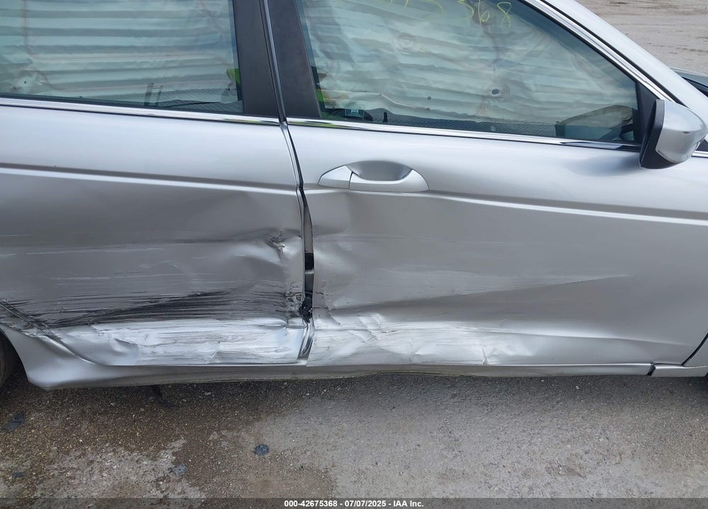 2009 HONDA ACCORD VIN: 1HGCP26869A090622