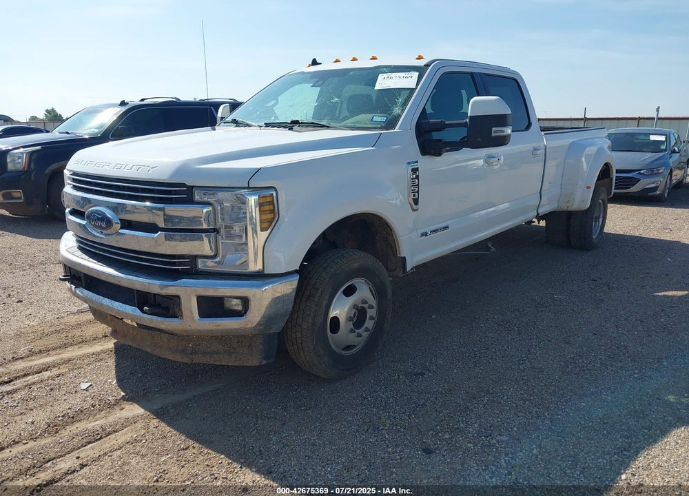 2019 FORD F-350 LARIAT VIN: 1FT8W3DT5KEG16550