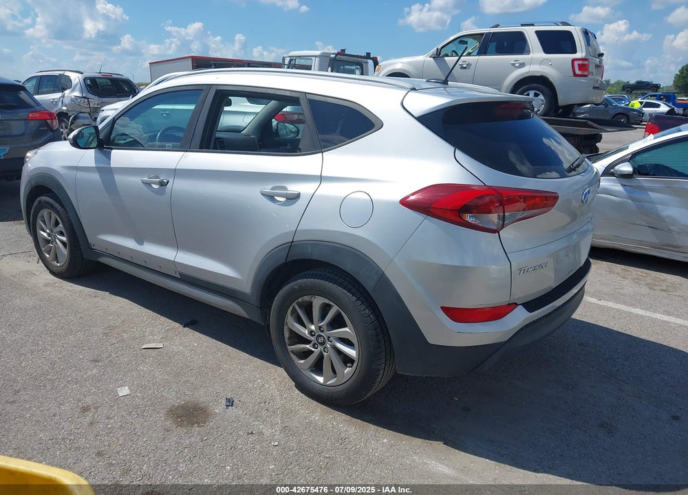 2017 HYUNDAI TUCSON VIN: KM8J33A46HU327369