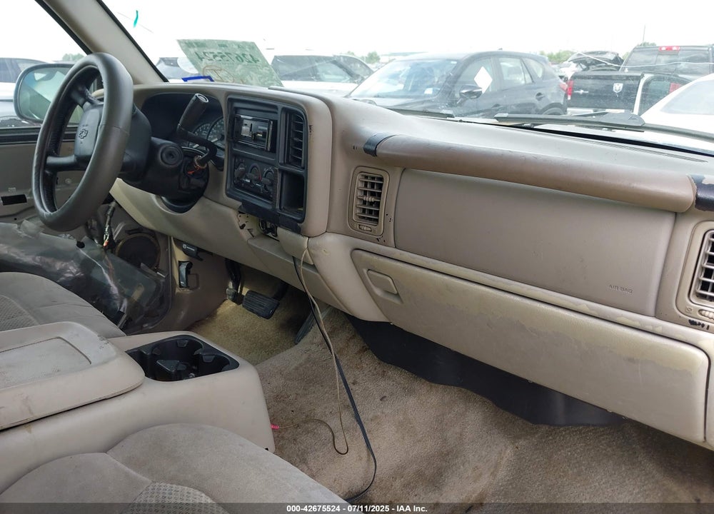 2002 CHEVROLET TAHOE LS VIN: 1GNEC13Z42R246617