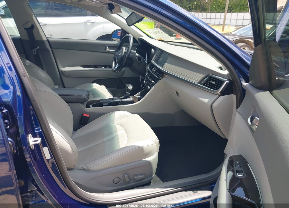 2016 KIA OPTIMA VIN: 5XXGU4L3XGG071568