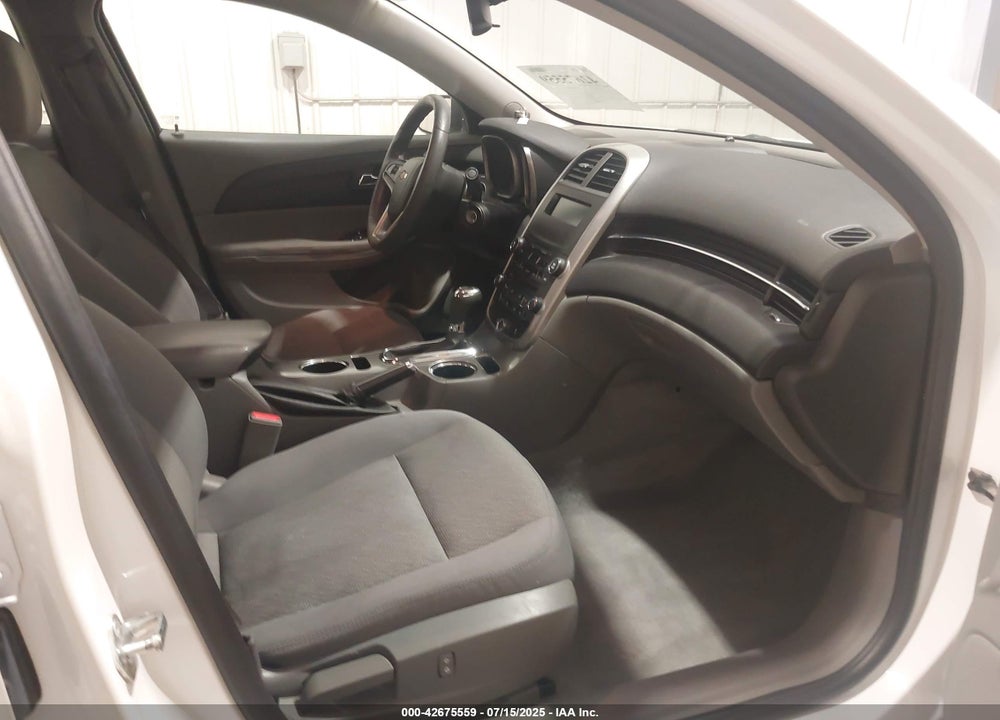 2016 CHEVROLET MALIBU LIMITED VIN: 1G11B5SA3GF105553