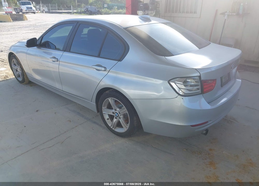 2014 BMW 3 SERIES VIN: WBA3B1C56EK131298