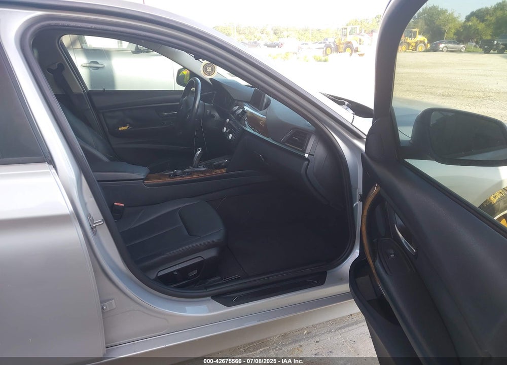 2014 BMW 3 SERIES VIN: WBA3B1C56EK131298