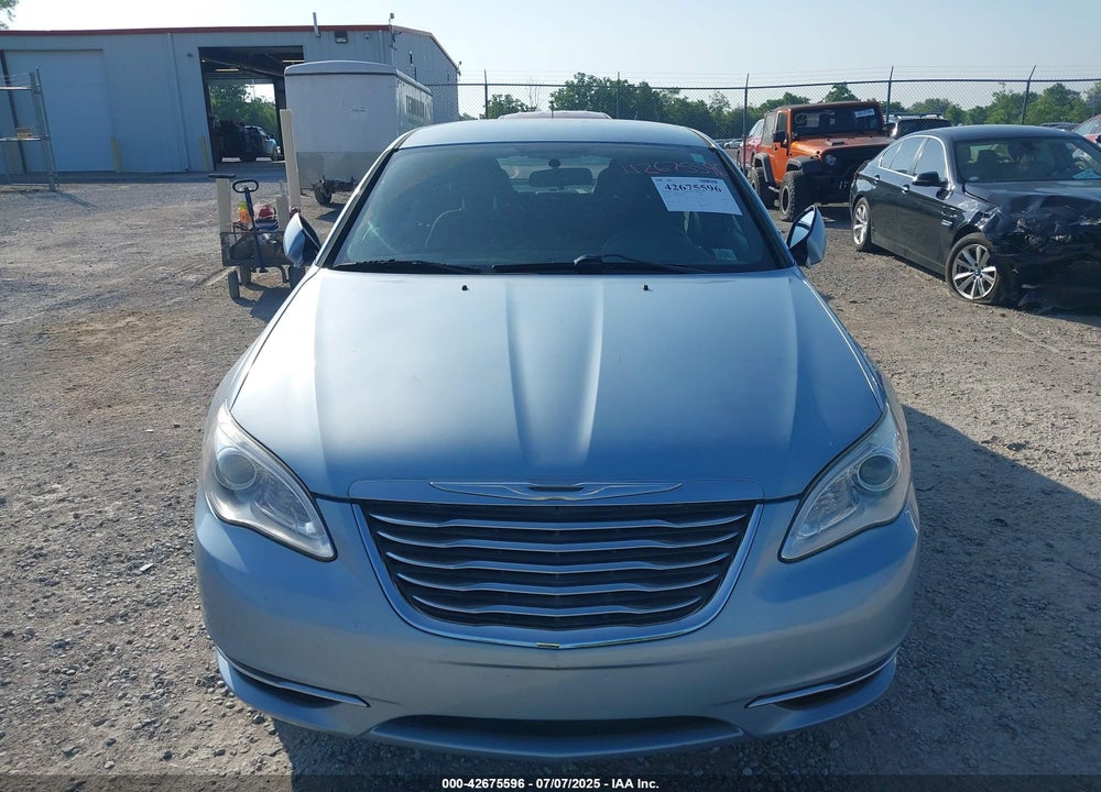 2013 CHRYSLER 200 VIN: 1C3CCBBB0DN705795