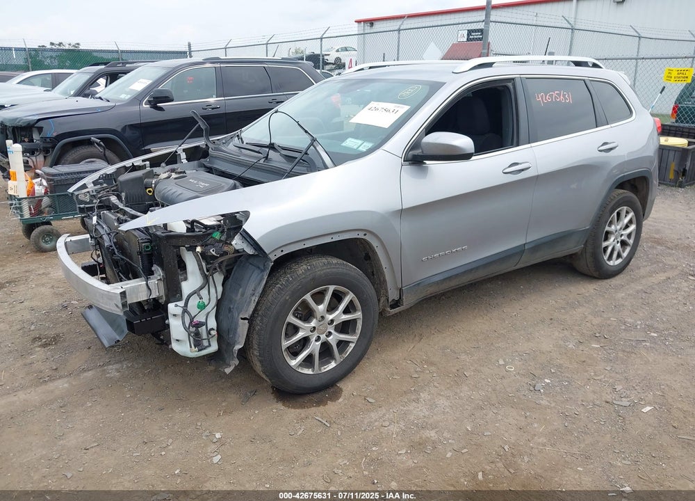 2017 JEEP CHEROKEE VIN: 1C4PJMCB8HW520939