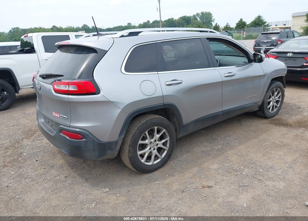 2017 JEEP CHEROKEE VIN: 1C4PJMCB8HW520939