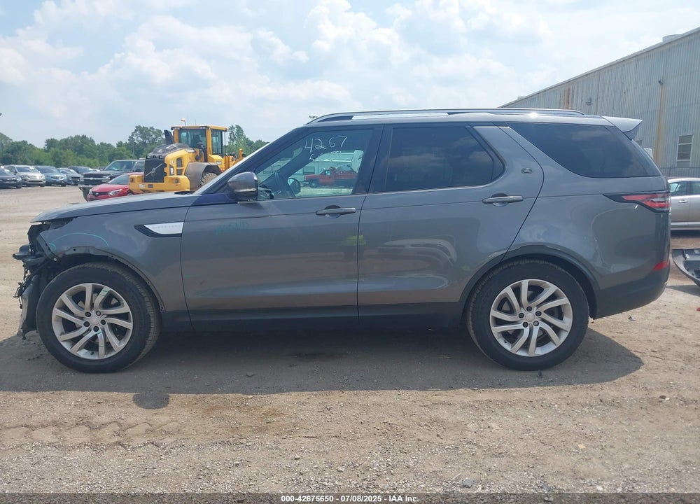 2017 LAND ROVER DISCOVERY VIN: SALRRBBVXHA045088