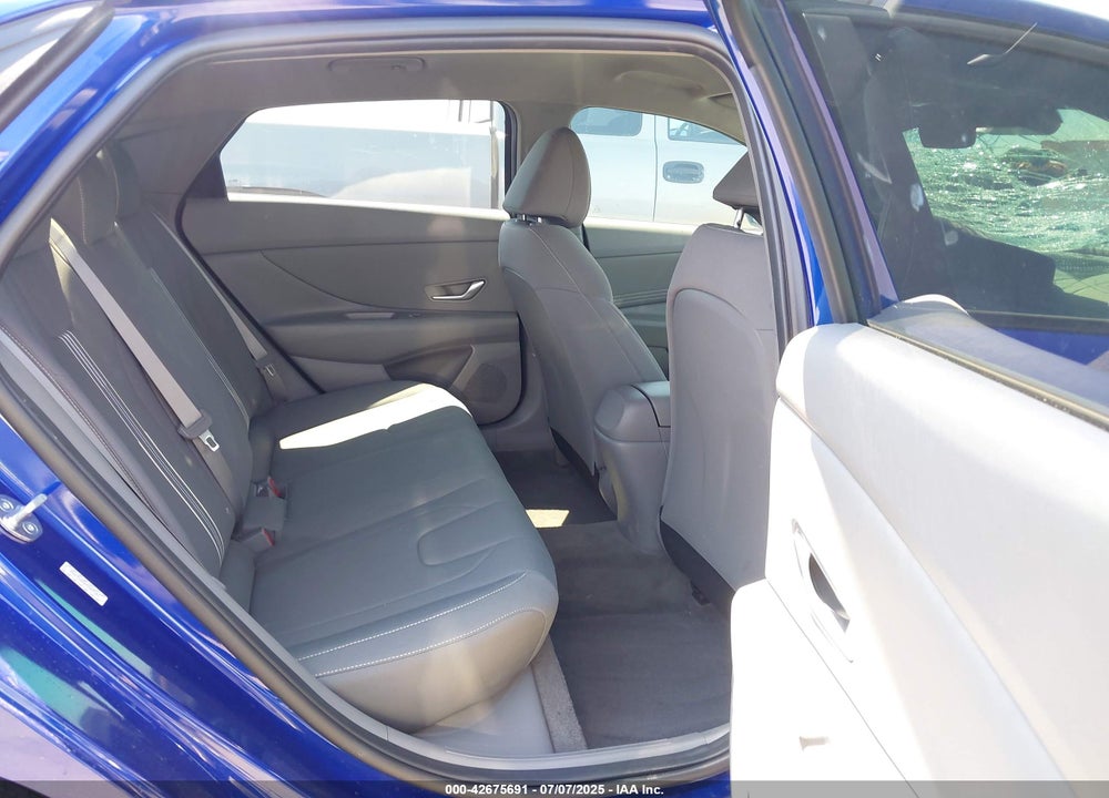 2023 HYUNDAI ELANTRA SEL VIN: KMHLS4AG6PU483101
