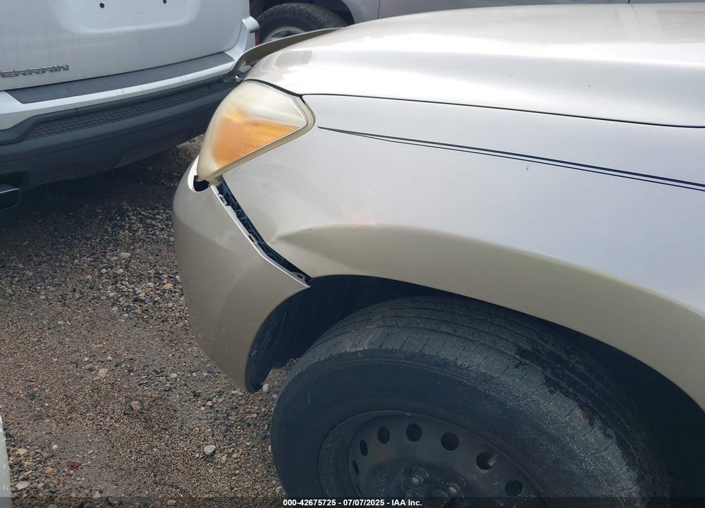 2007 TOYOTA RAV4 VIN: JTMZD33V275075087