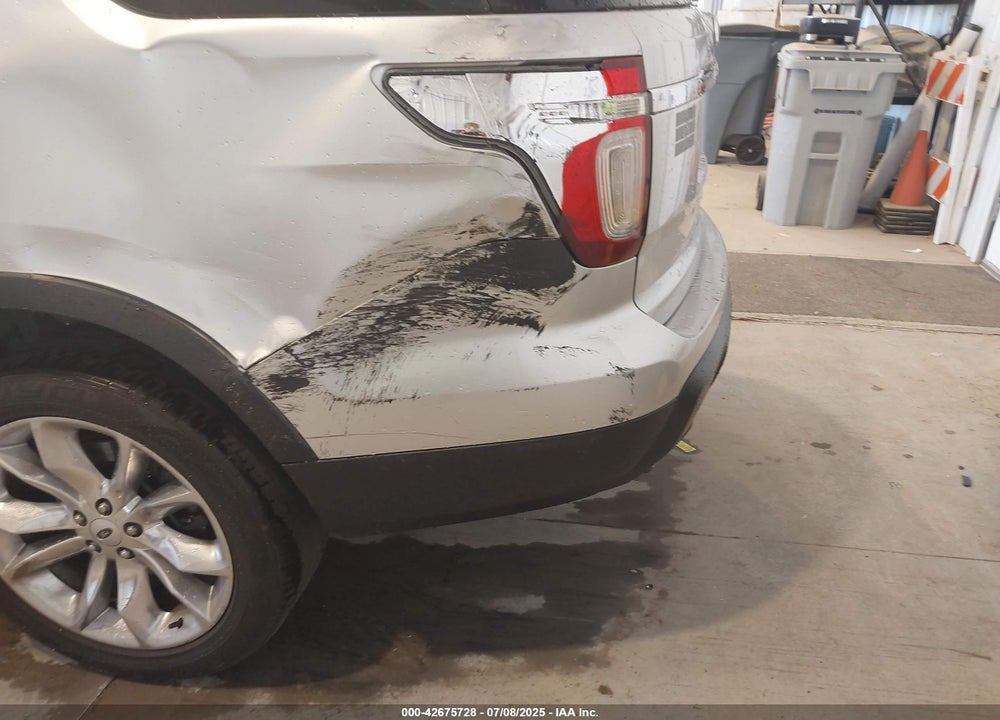 2011 FORD EXPLORER VIN: 1FMHK8B81BGA28247