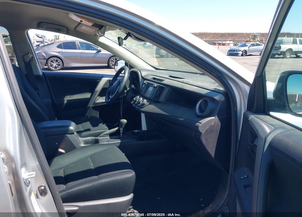 2017 TOYOTA RAV4 VIN: 2T3BFREV2HW551960