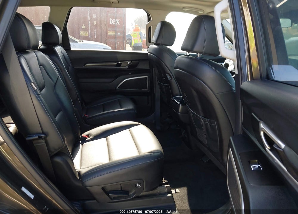 2023 KIA TELLURIDE VIN: 5XYP6DGC3PG359562