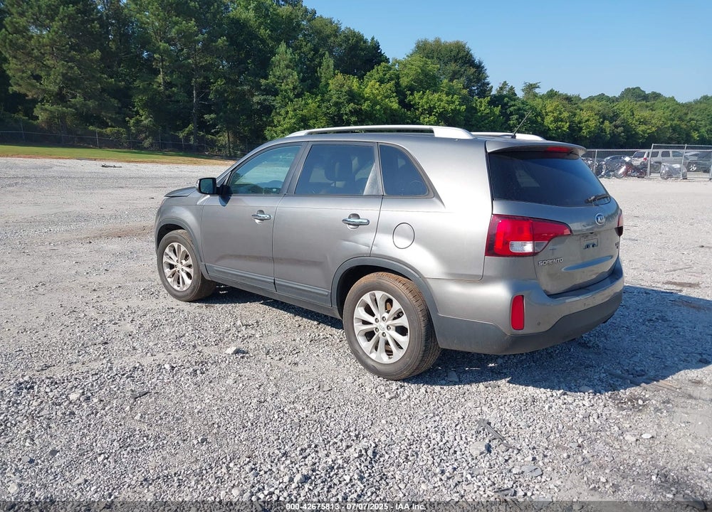 2014 KIA SORENTO VIN: 5XYKU4A77EG430853