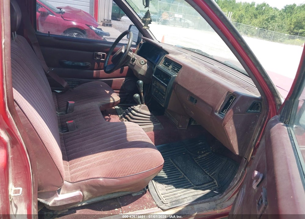 1993 NISSAN TRUCK SHORT WHEELBASE VIN: 1N6SD11Y1PC312857
