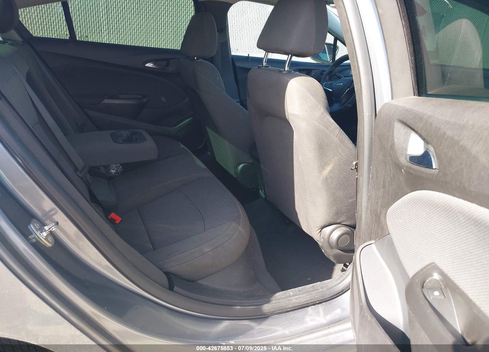 2019 CHEVROLET CRUZE VIN: 1G1BE5SM5K7125635