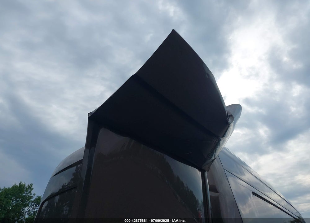 2015 UNDEFINED --- VIN: WDYPE8CC3FP169955