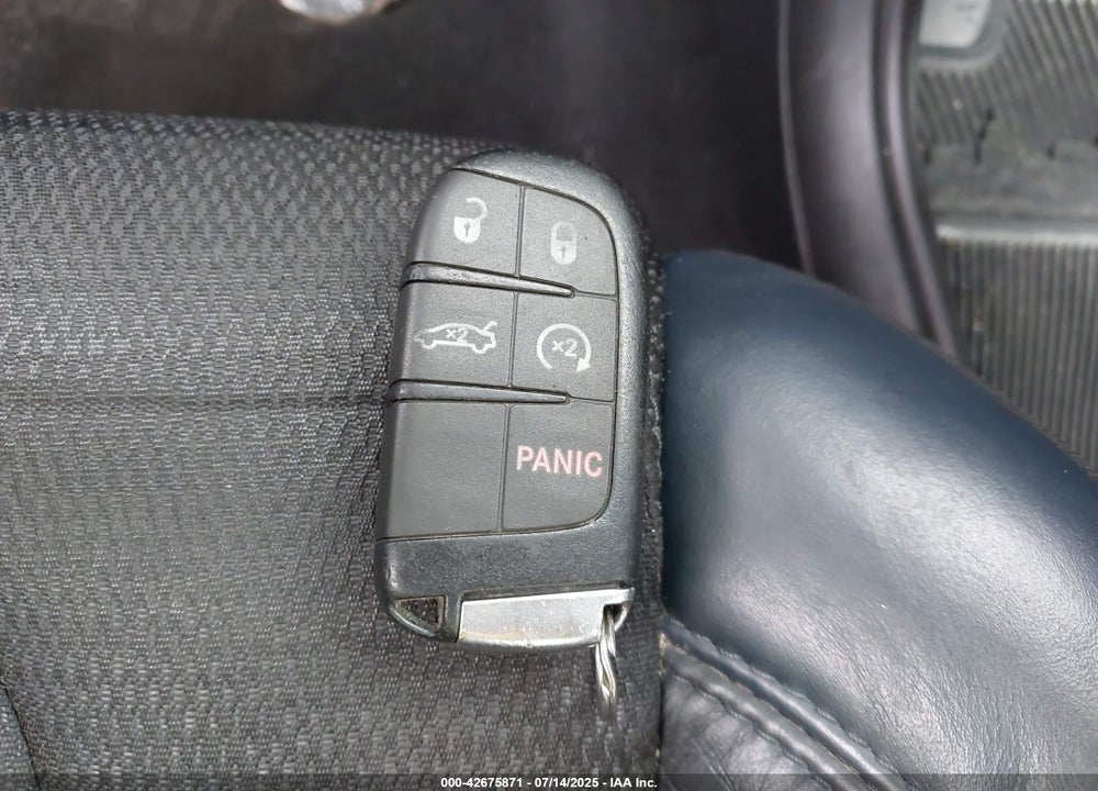 2015 CHRYSLER 200 VIN: 1C3CCCBB7FN569383