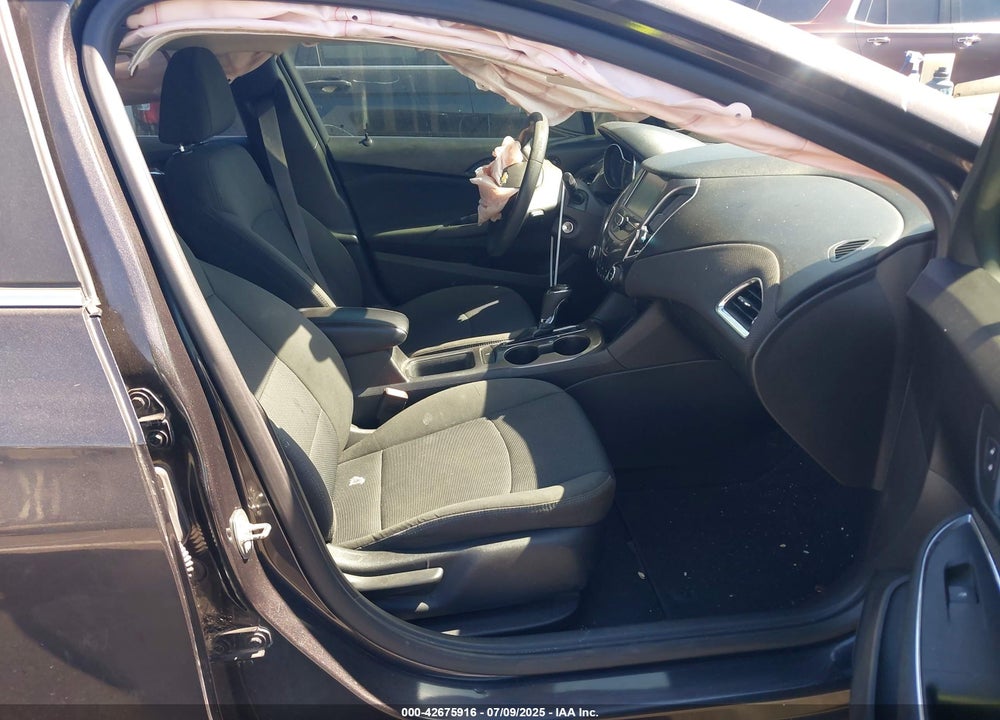 2017 CHEVROLET CRUZE VIN: 1G1BE5SMXH7160969