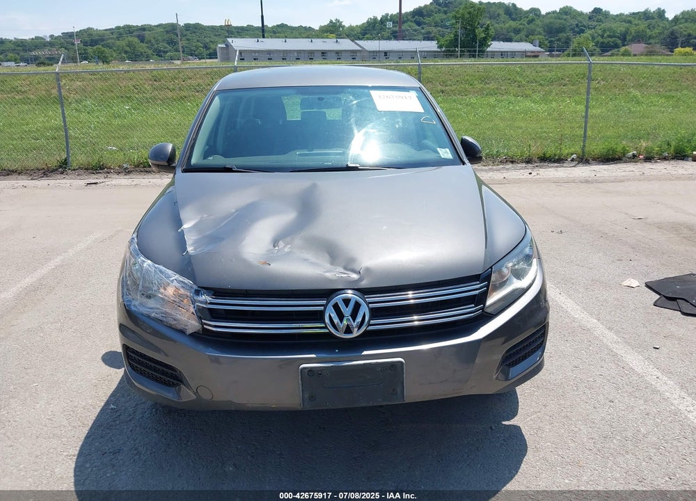 2012 VOLKSWAGEN TIGUAN VIN: WVGBV7AX9CW083908