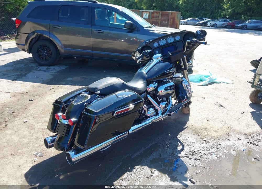 2023 HARLEY-DAVIDSON FLHX VIN: 1HD1KBC16PB642010