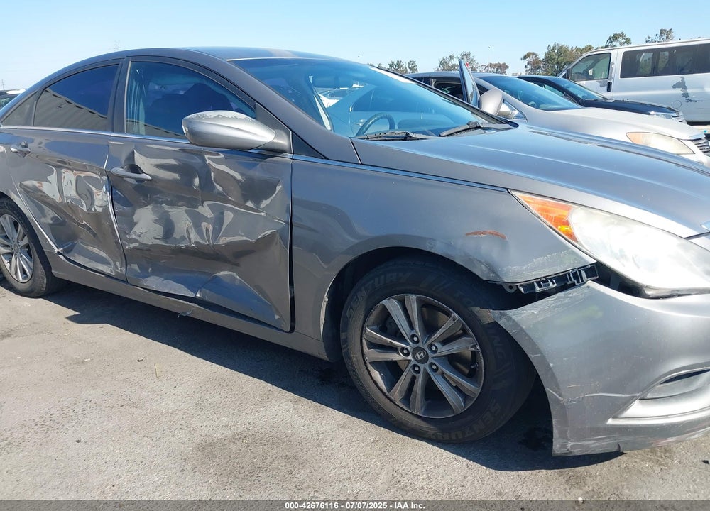 2011 HYUNDAI SONATA GLS VIN: 5NPEB4AC8BH026173