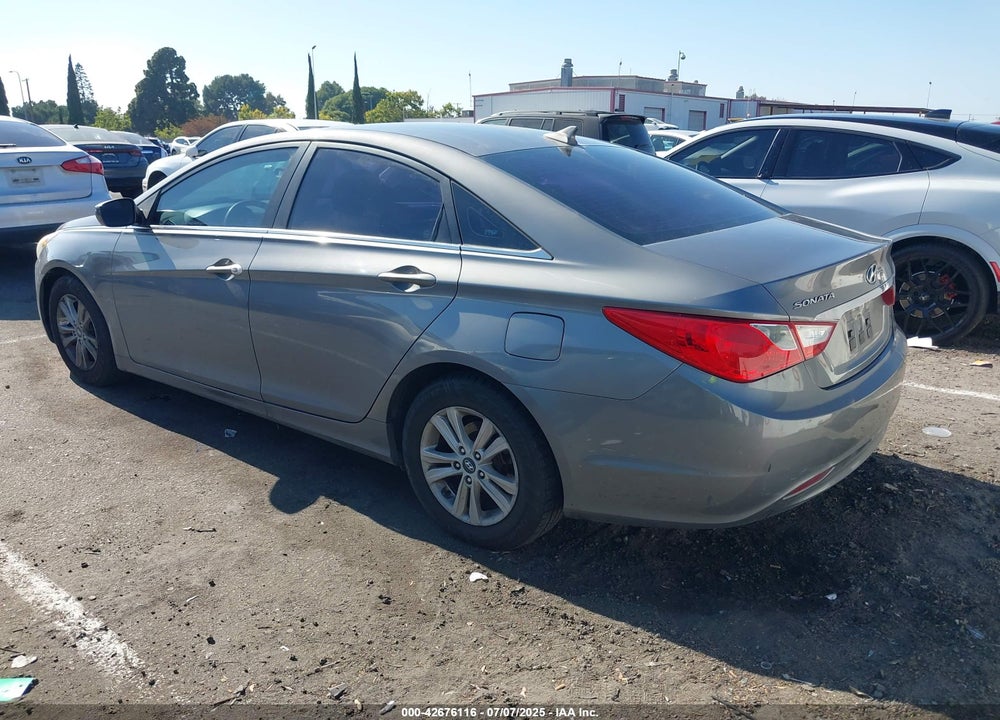 2011 HYUNDAI SONATA GLS VIN: 5NPEB4AC8BH026173