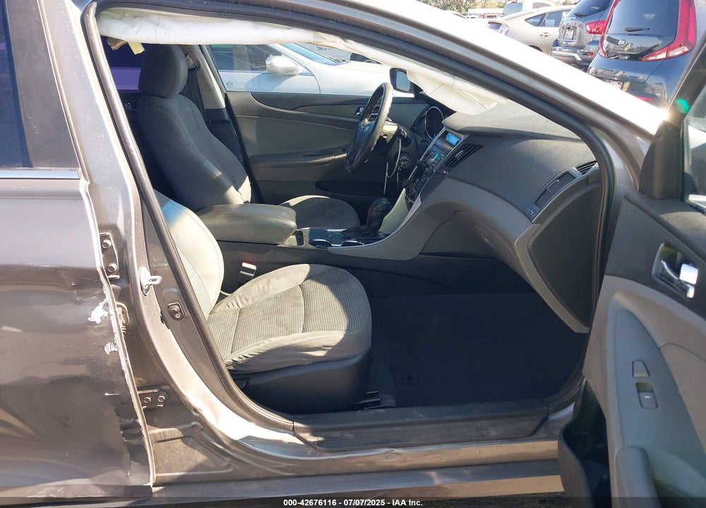 2011 HYUNDAI SONATA GLS VIN: 5NPEB4AC8BH026173