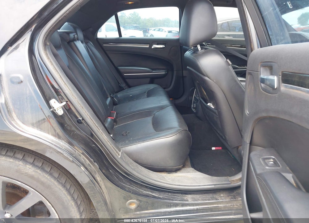 2011 CHRYSLER 300C VIN: 2C3CA6CT9BH598515