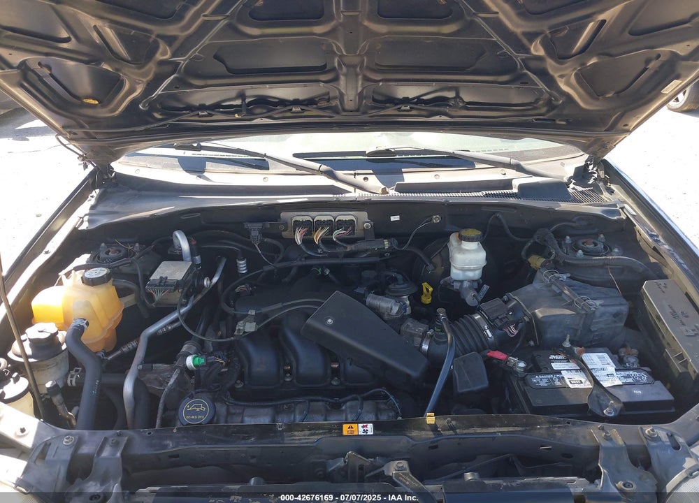 2007 FORD ESCAPE VIN: 1FMYU93127KA10037