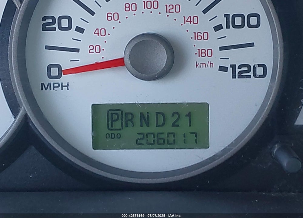 2007 FORD ESCAPE VIN: 1FMYU93127KA10037