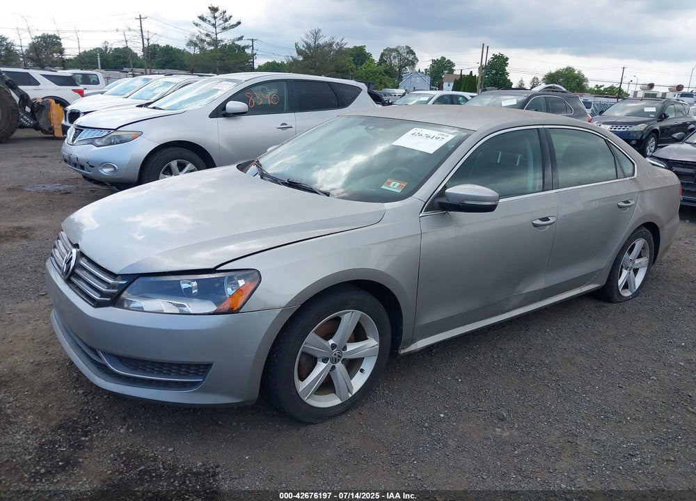 2013 VOLKSWAGEN PASSAT VIN: 1VWBP7A30DC087499