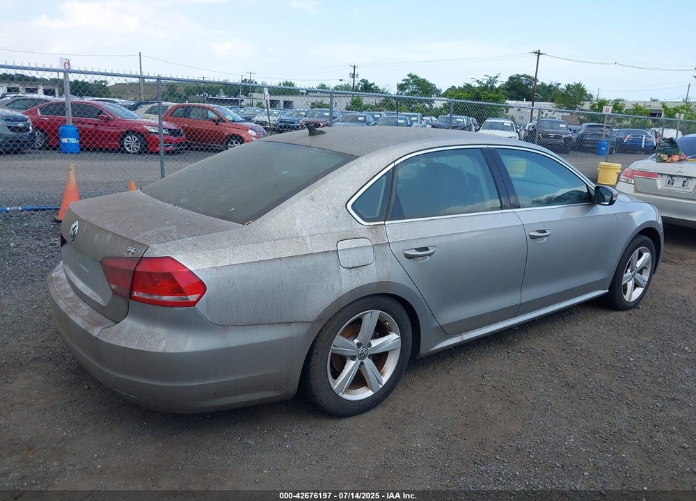 2013 VOLKSWAGEN PASSAT VIN: 1VWBP7A30DC087499