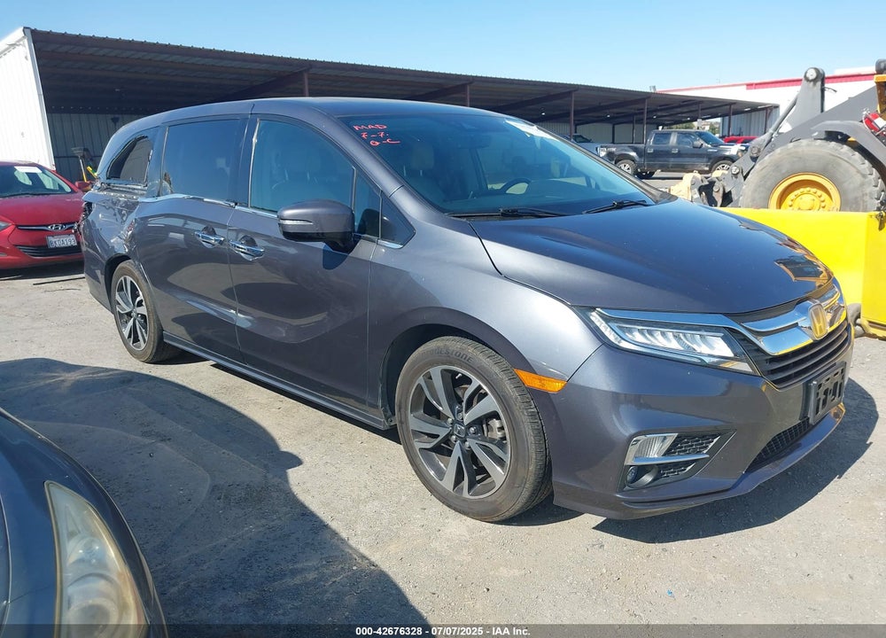 2018 HONDA ODYSSEY ELITE VIN: 5FNRL6H98JB028569