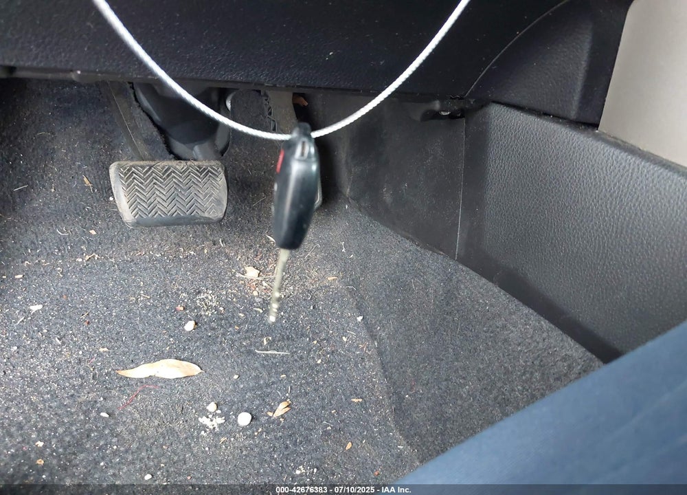 2013 TOYOTA RAV4 VIN: 2T3RFREV1DW118283